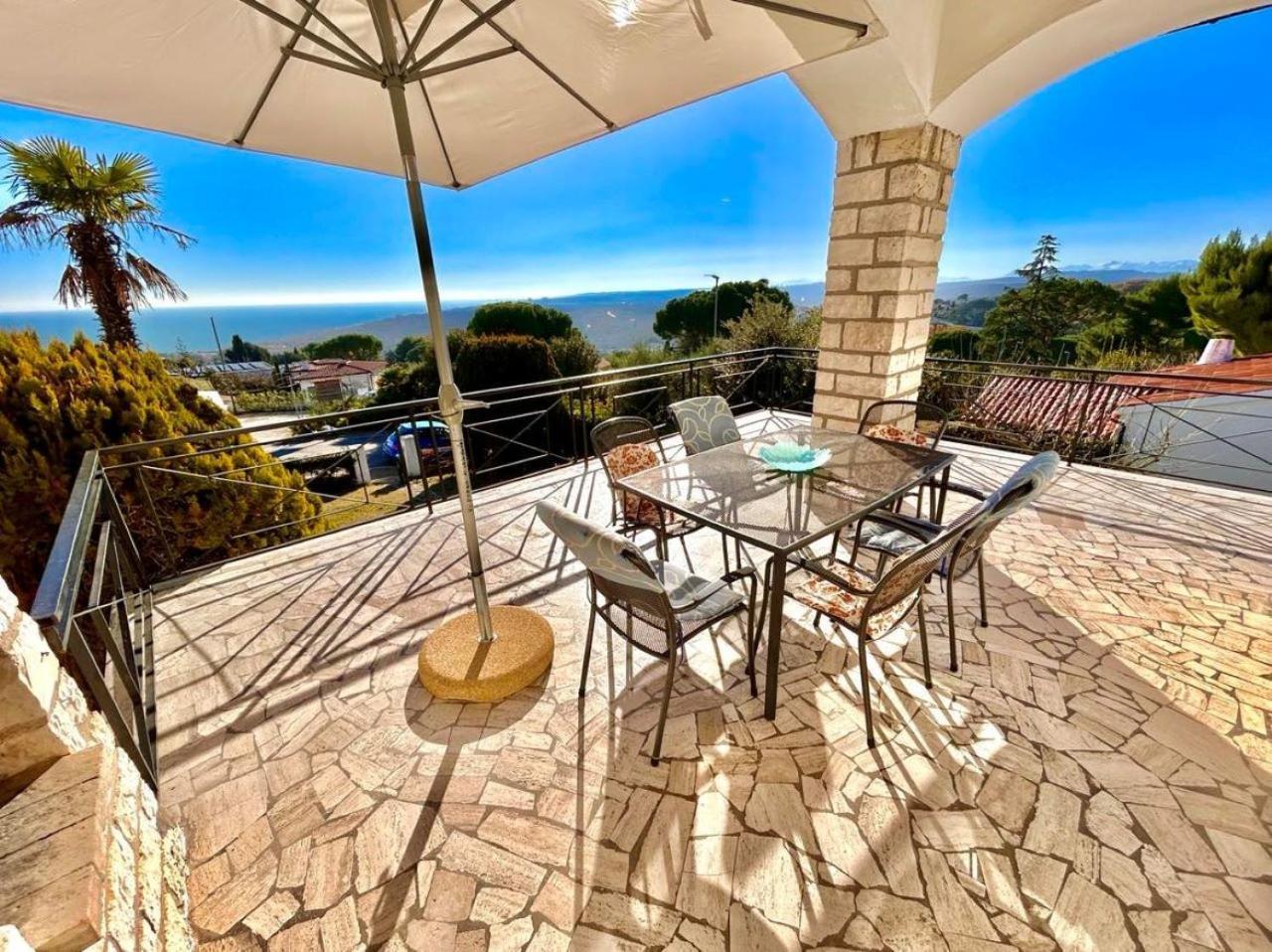 Villa Edith - Stupenda Villa Con Terrazzo Vista Mare E Spiaggia Inclusa Numana Bagian luar foto