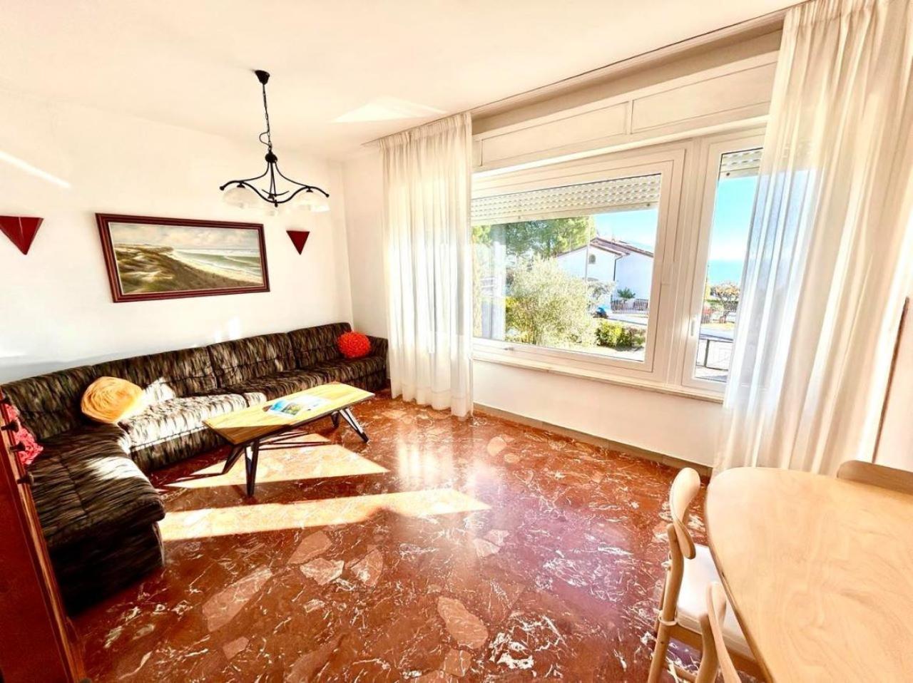 Villa Edith - Stupenda Villa Con Terrazzo Vista Mare E Spiaggia Inclusa Numana Bagian luar foto