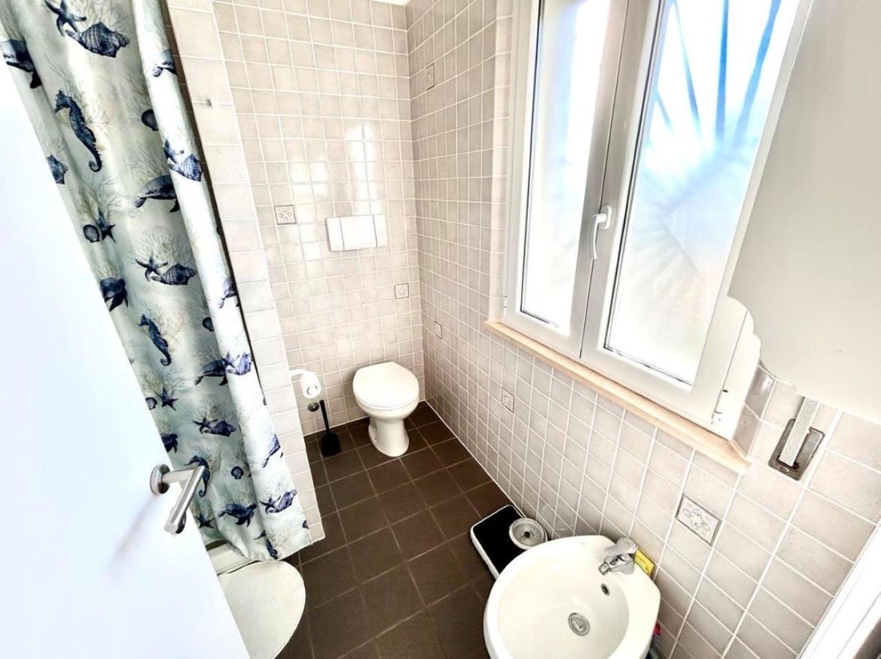 Villa Edith - Stupenda Villa Con Terrazzo Vista Mare E Spiaggia Inclusa Numana Bagian luar foto